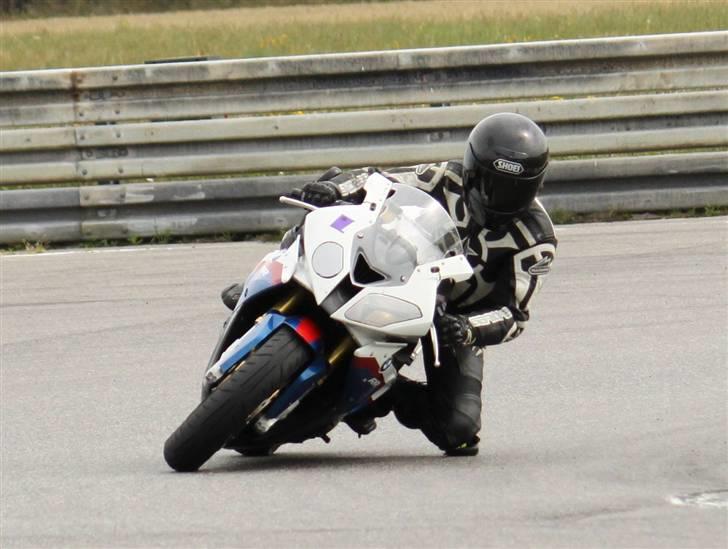 BMW S1000RR - Første trackday på PP - Dæk er Michelin Pilot Pure 2ct gadedæk. billede 13