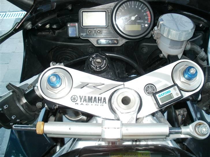 Yamaha YZF R1 billede 9