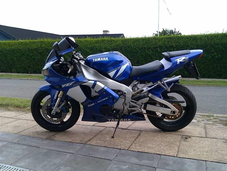 Yamaha yzf-r1 solgt billede 2