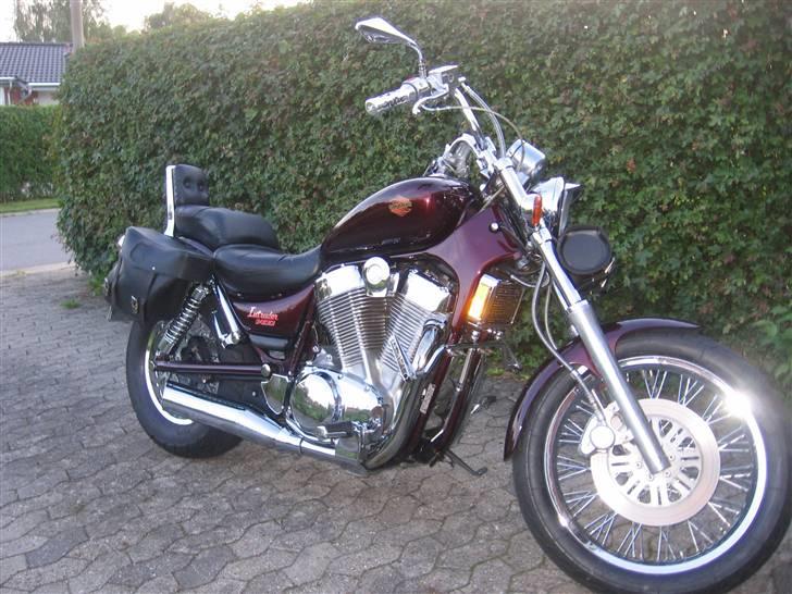 Suzuki Intruder vs 1400 SOLGT billede 9