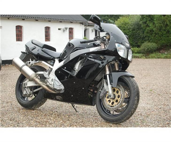 Yamaha YZF 750 / 1000 *solgt* billede 2