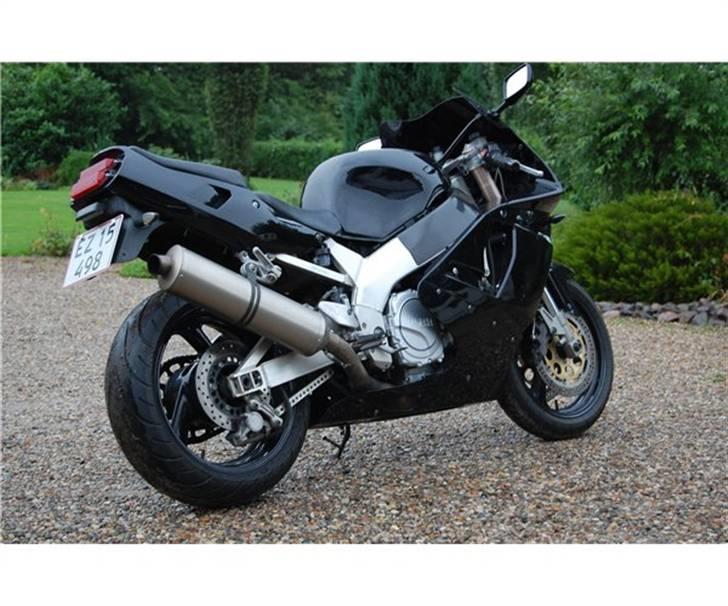 Yamaha YZF 750 / 1000 *solgt* billede 3