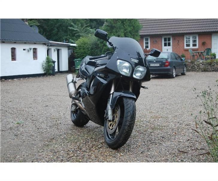 Yamaha YZF 750 / 1000 *solgt* billede 8