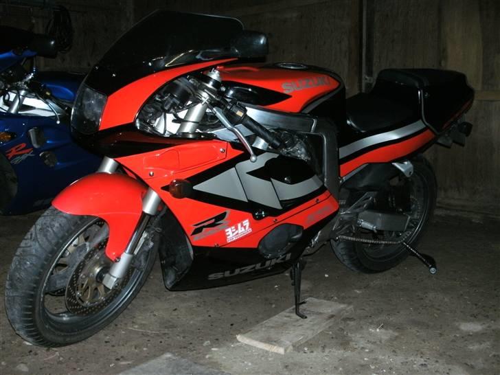 Suzuki GSX R 400 billede 8