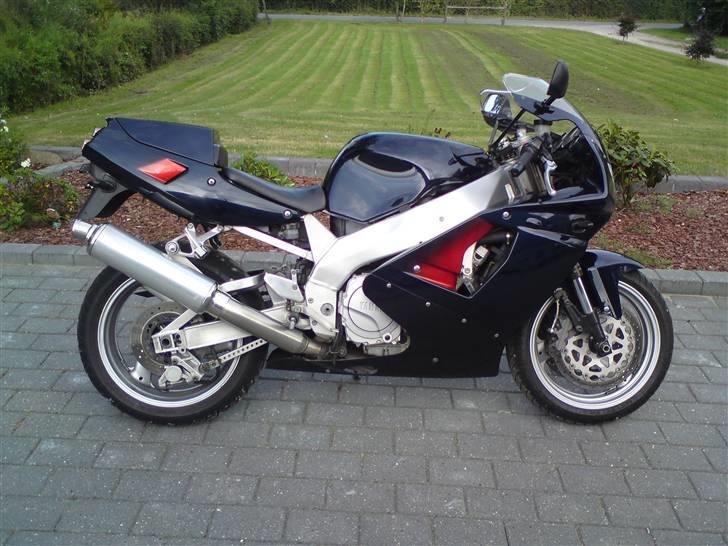 Yamaha YZF 750 R billede 2