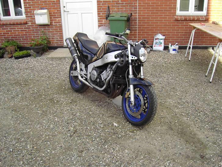 Yamaha FZR 1000 (fighter) billede 1