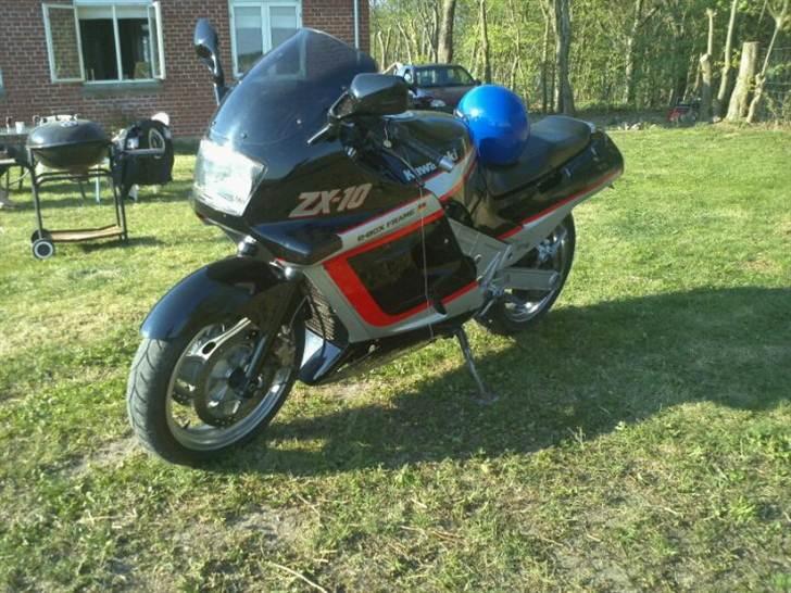 Kawasaki ZX10 ** SOLGT ** billede 4