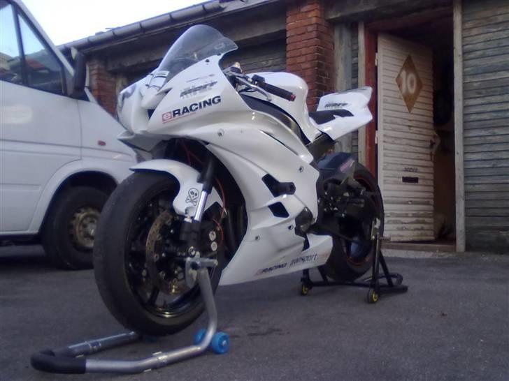 Yamaha r6 billede 8