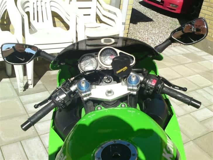 Kawasaki ZX6R - Med nyt kåbestativ. Jeg syntes, at det gør mc´en meget nyere, at se på billede 13