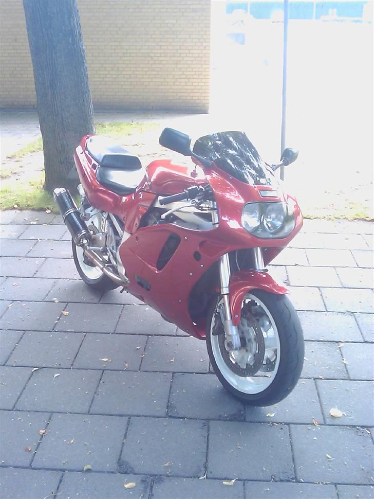 Suzuki GSXR-750W billede 5