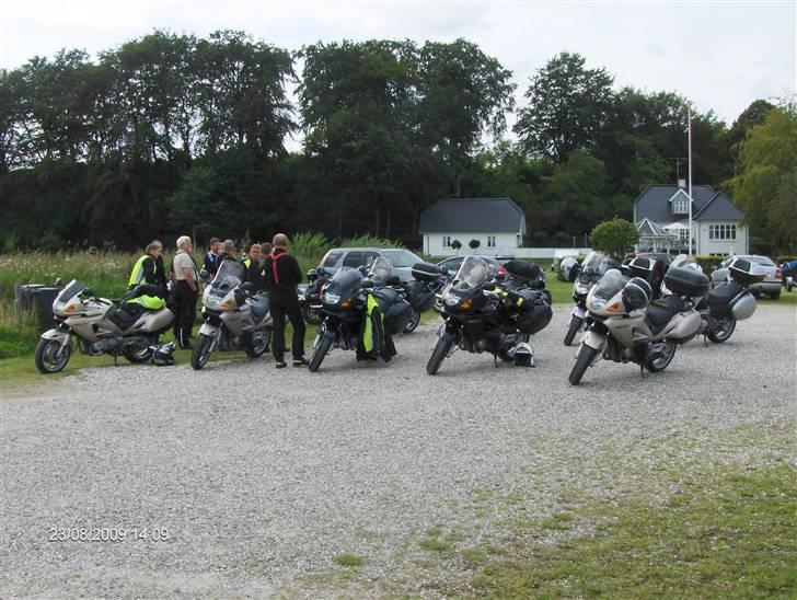 Honda Deauville NT650V (Solgt) - Deauville træf ved Stinesminde 2009 (Mariager Fjord) er sidste søndag i august. Vi prøver igen i år med træf sidste søndag i august kl 14 billede 20