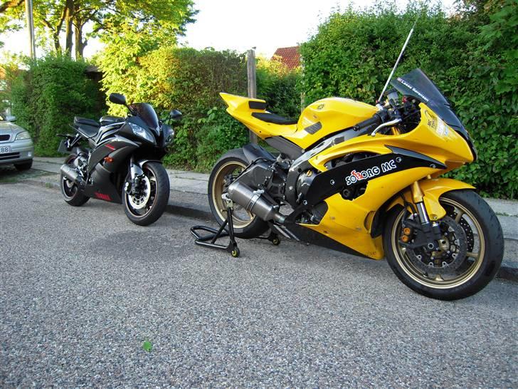 Yamaha YZF-R6 - SOLGT - Mine to cykler. :D billede 12