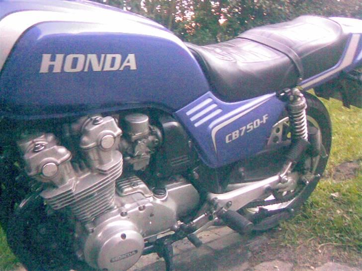 Honda cb 750f solgt d 10/5-2011 billede 4