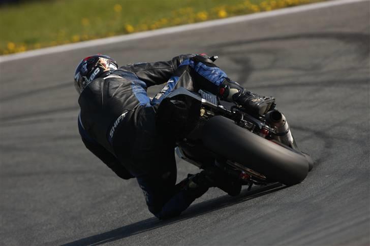 Honda CBR1000RR (EX MC) - Håber at endnu flere kun ser mig fra denne side... lool billede 4