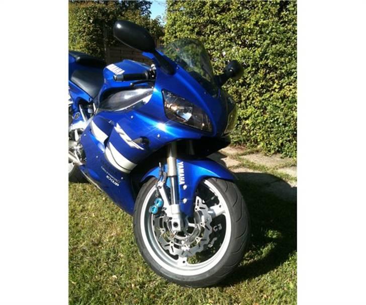 Yamaha R1 - Solgt billede 2