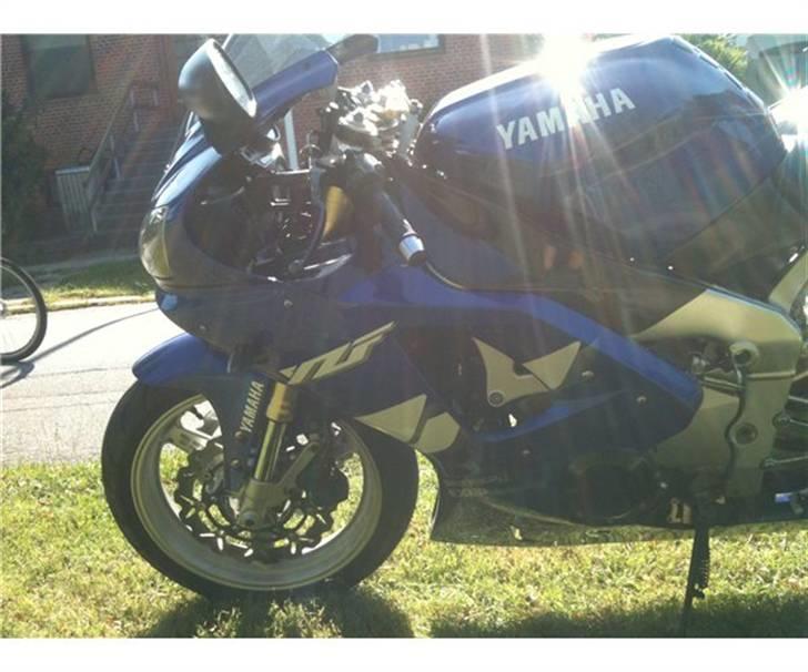 Yamaha R1 - Solgt billede 8