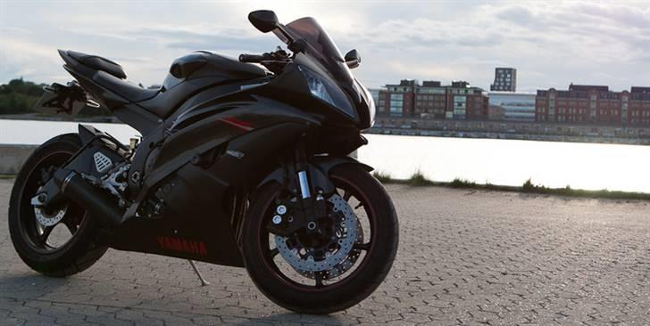 Yamaha R6 *Solgt* billede 1