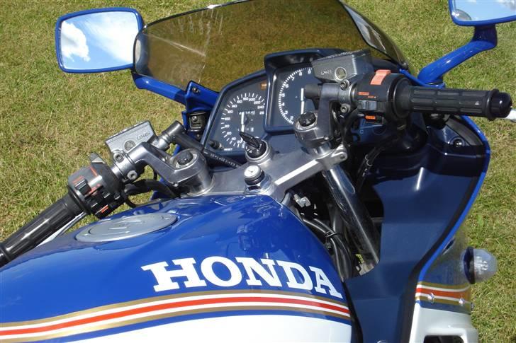 Honda VFR 750 - RC24**SOLGT** billede 10