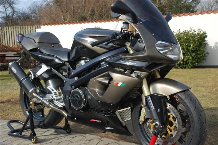Aprilia SL 1000 Falco-SOLGT billede 1