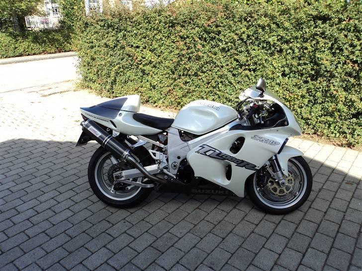 Suzuki tl 1000r (solgt) billede 2