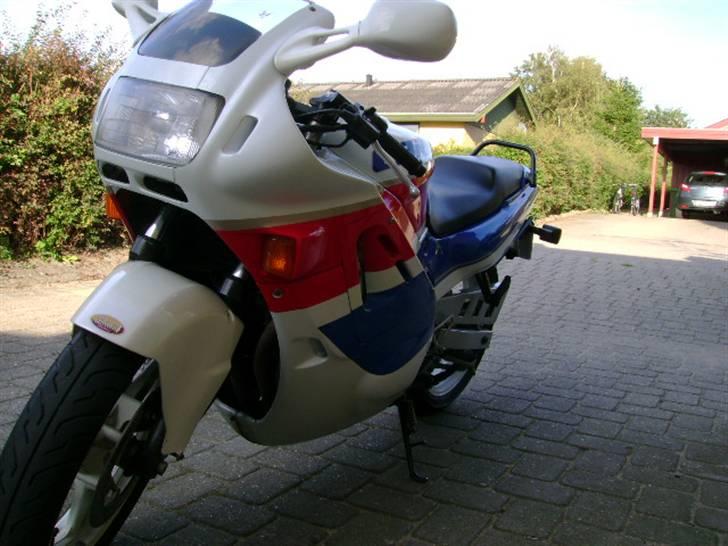 Honda cbr 600 f billede 3