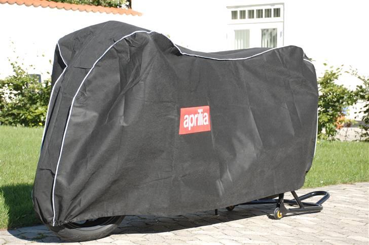 Aprilia SL 1000 Falco-SOLGT - Cyklens hus, ridse fri og istand til at tage små "bump" så der ikke kommer lakridser billede 6