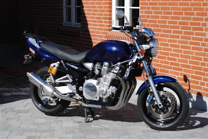Yamaha XJR 1300 SP - Her er som den ser ud nu med lidt ekstragejl på.-) billede 6