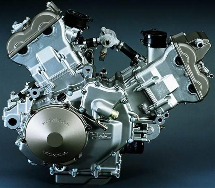 Honda VTR 1000 Sp1 - Ingeniørkunst af højeste klasse billede 18