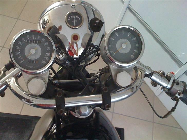 Norton 750 Commando Fastback billede 4