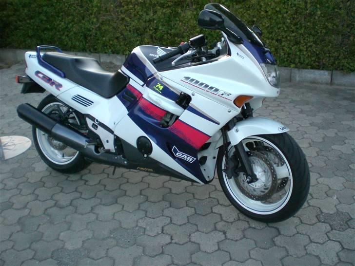 Honda cbr 1000f SOLGT billede 2