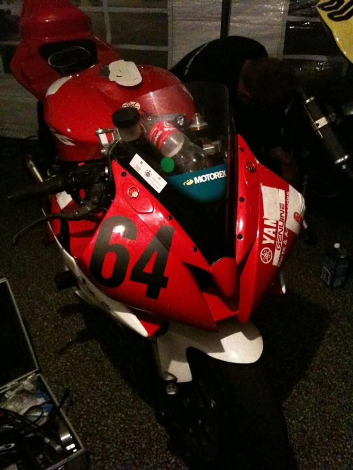 Yamaha R6 #64 billede 18