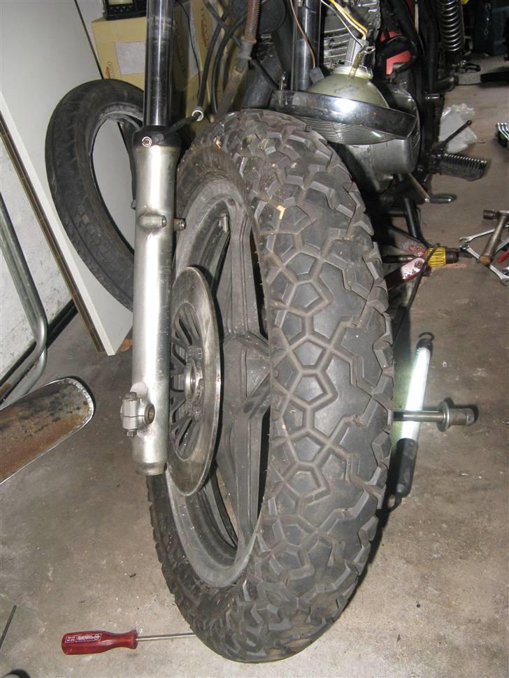 Suzuki GN 400 "Bratstyle" (Solgt) billede 14