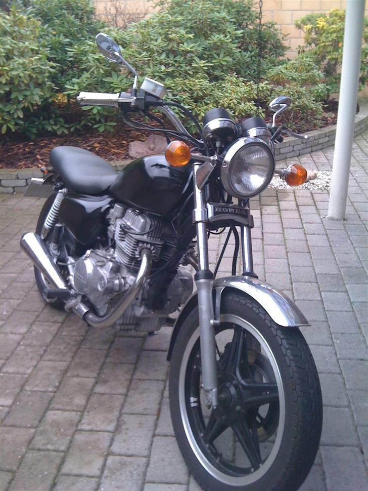 Honda CM 400 T  "Solgt" billede 6