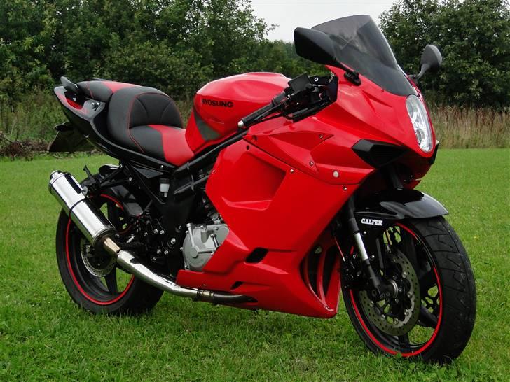 Hyosung GT650R - Sæson 2011  billede 2