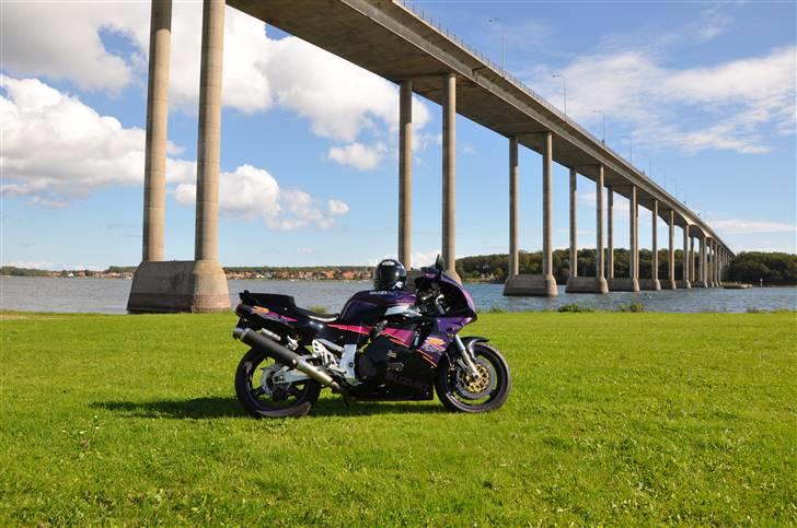 Suzuki GsxR (SOLGT) billede 1