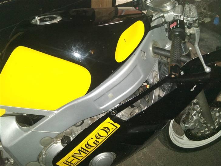 Yamaha FZR (STJÅLET) billede 5