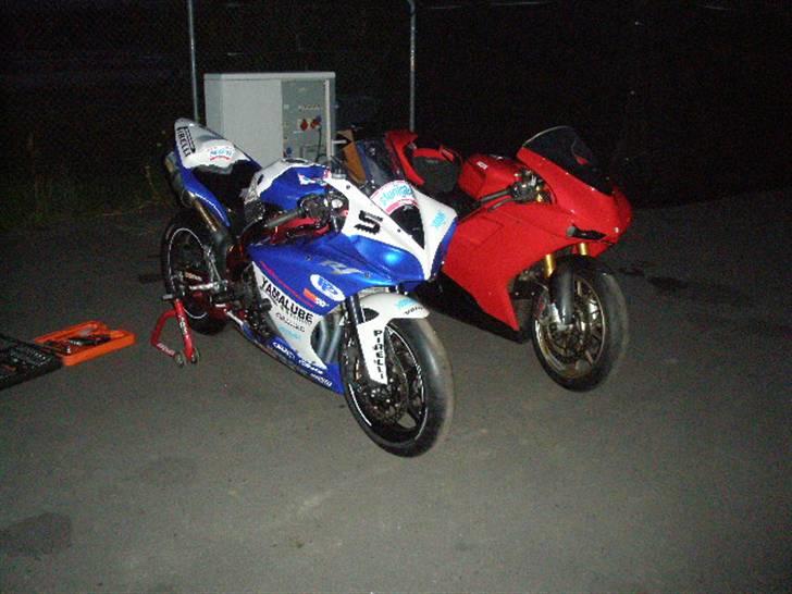 Yamaha r1 billede 15