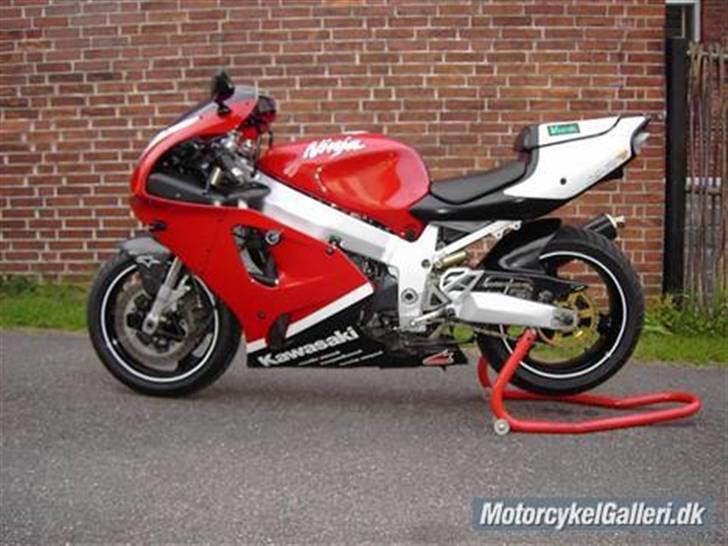 Kawasaki ZX-7R Solgt billede 1