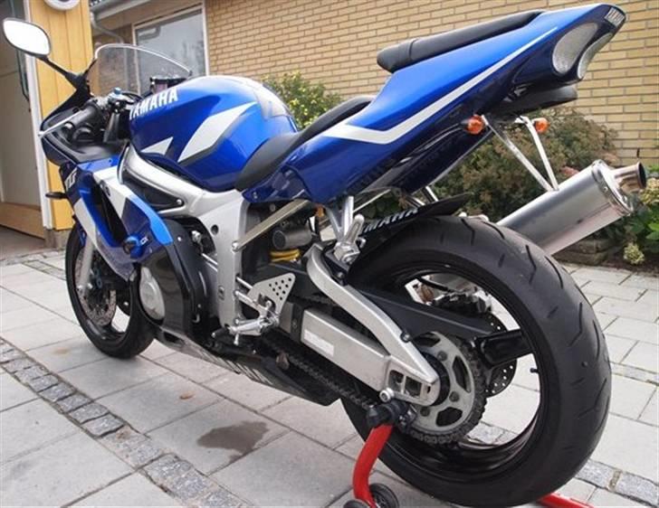 Yamaha yzf-R6 *solgt* billede 4