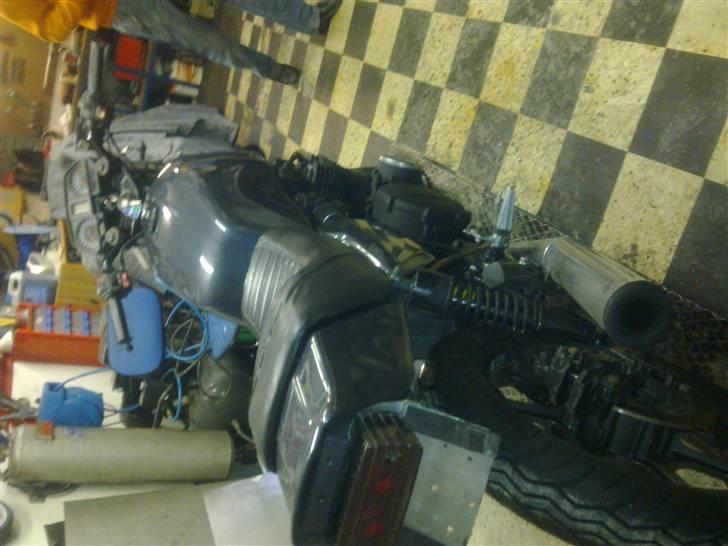 Kawasaki z1100gp - som den stod inden jeg begyndte med dem billede 2