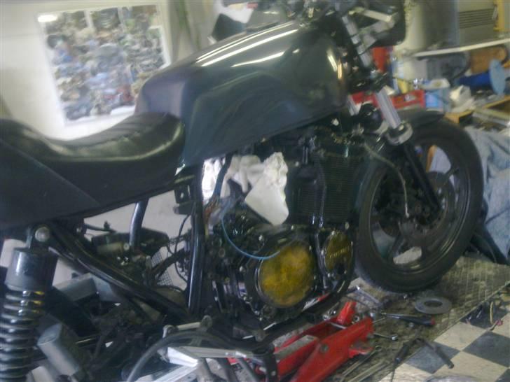 Kawasaki z1100gp - ombygningen igang... gsxr 1100 billede 5