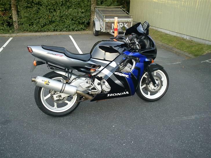 Honda CBR 600 F2 billede 8