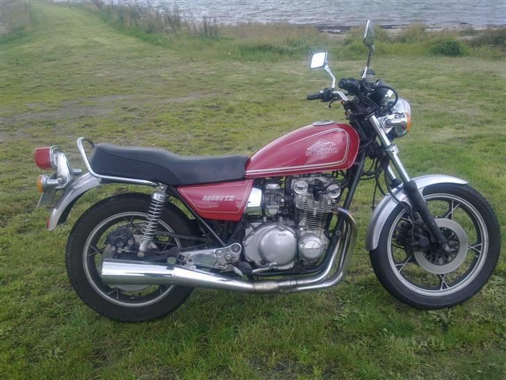 Suzuki GS 550 e billede 1