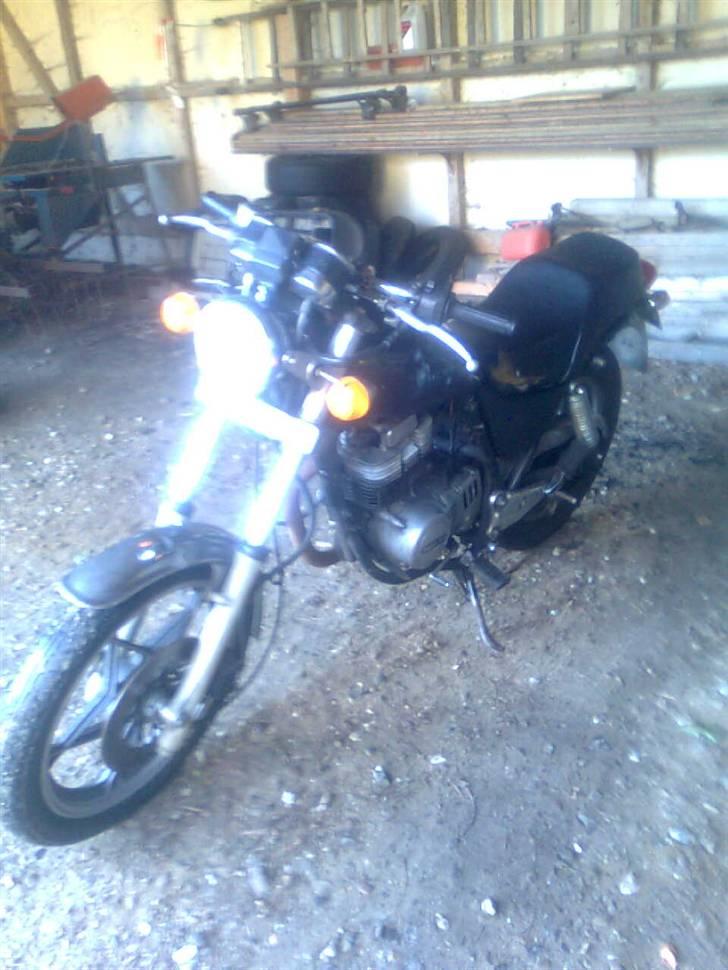 Suzuki gn 400 solgt billede 2