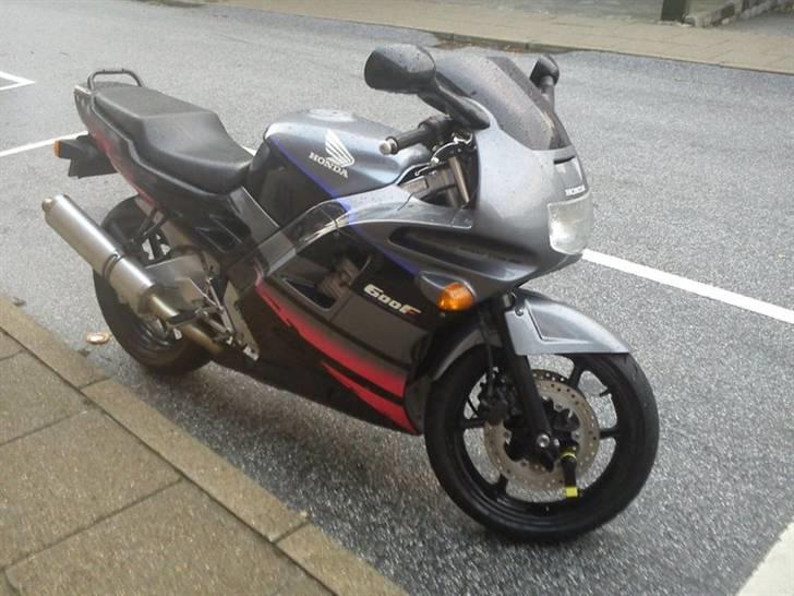 Honda cbr 600 f2 *SOLGT* billede 1