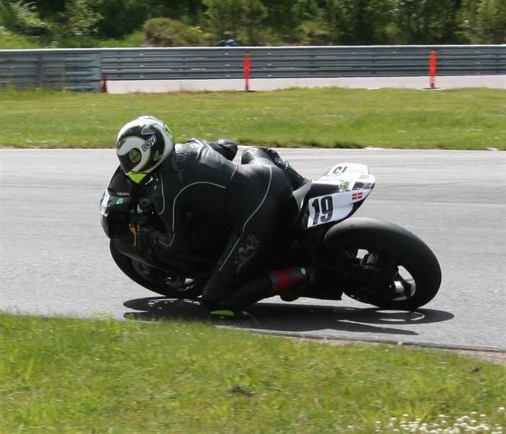 Suzuki GSX-R 600  - Mantorp 2010 - 3. plads i 600cc :) billede 17