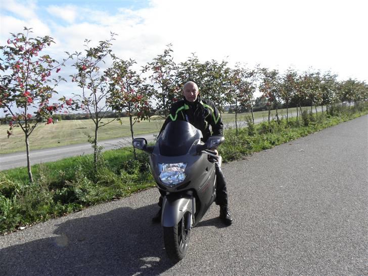 Honda Cbr1100xx Blackbird (solgt) - Ham selv med sin nye Ventour jakke  billede 12