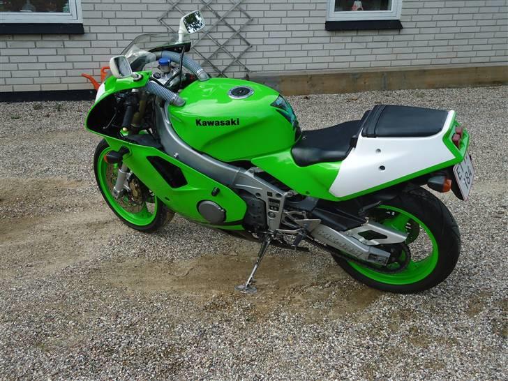 Kawasaki Zxr 400 *Solgt* billede 1