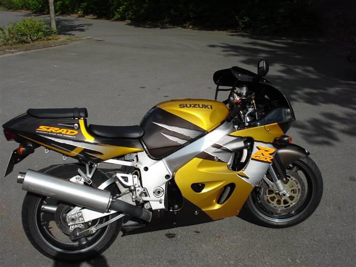 Suzuki GSX-R750 billede 5