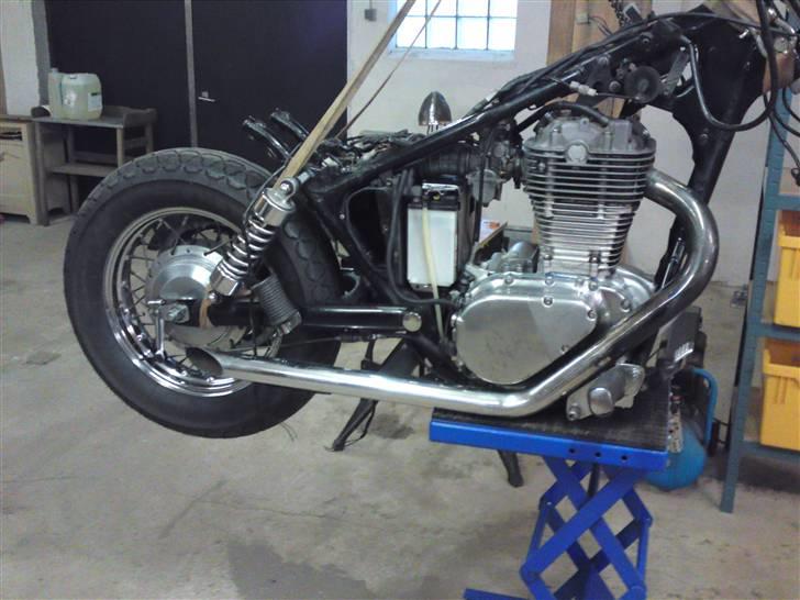 Suzuki 650p - Og så lige et kakkelovnsrør billede 7